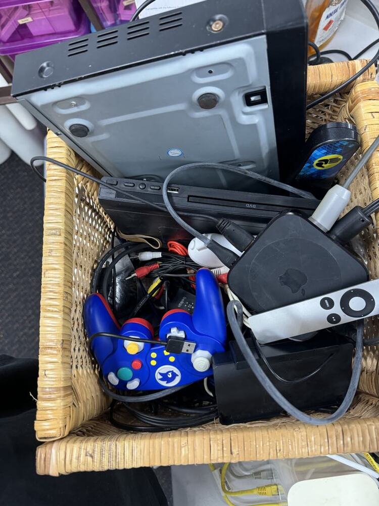 D. Koutts - Private Seller Self Storage auction IB-5161