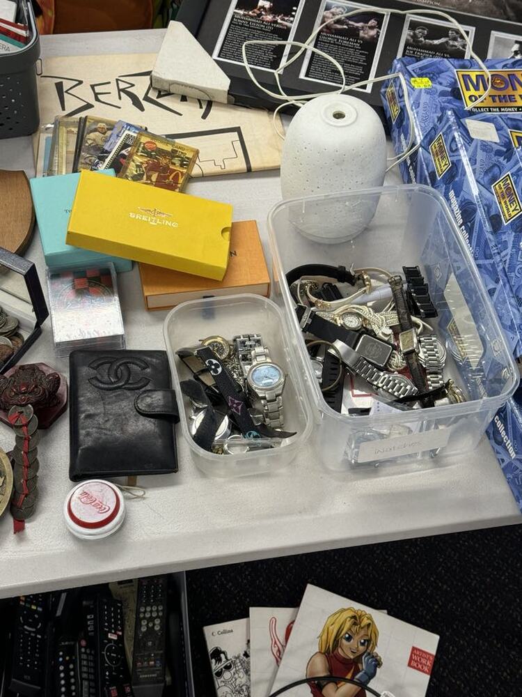 D. Koutts - Private Seller Bid on Self Storage Unit auction IB-5161