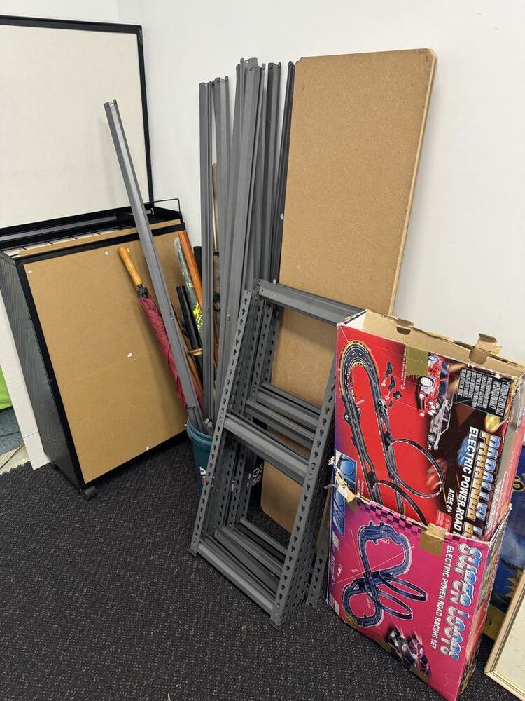 D. Koutts - Private Seller Abandoned Storage Auctions auction IB-5161