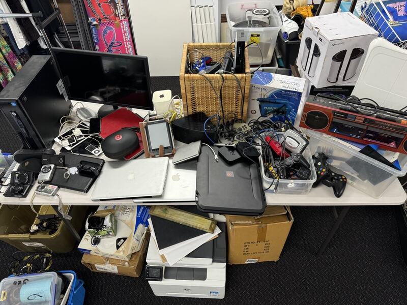 D. Koutts - Private Seller Abandoned Storage centre Auctions auction IB-5161