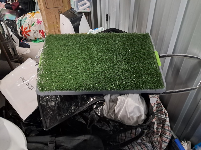 Storage King Woolloongabba Abandoned Storage shed Auctions auction IB-6003