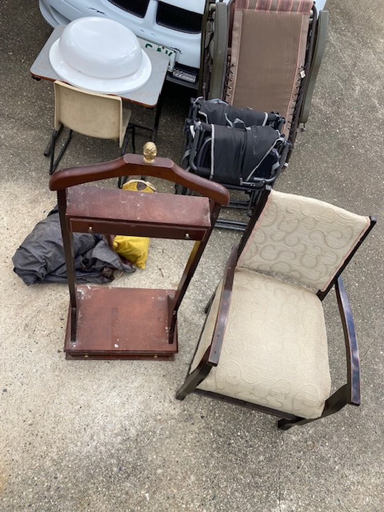 C. Seitz - Private Seller Abandoned Storage Unit Auctions auction IB-2868