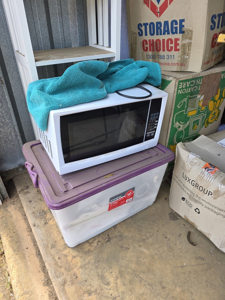 Storage King Toowoomba Abandoned Storage Unit Auctions auction IB-3397