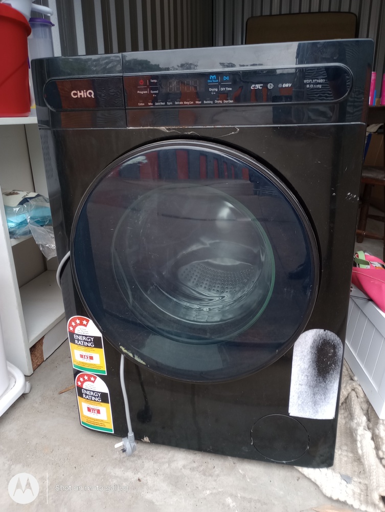 Kennards Self Storage St Marys Abandoned Storage Auctions auction IB-8798