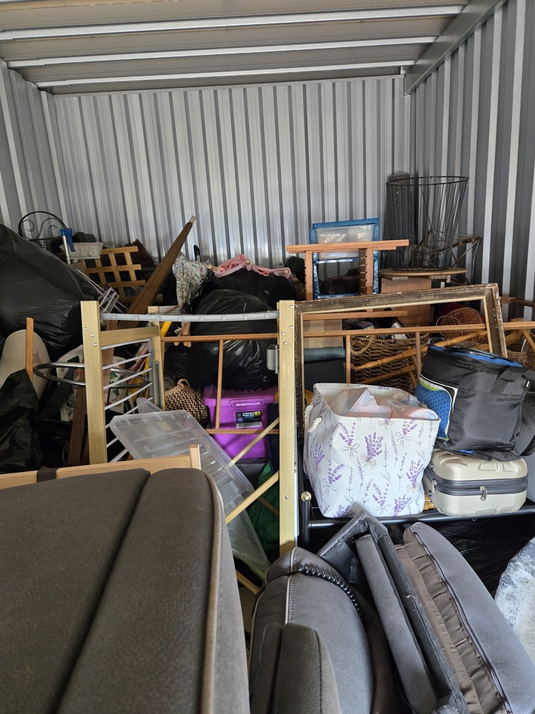 L. Gracie - Private Seller Storage Facility Unit auction IB-7315