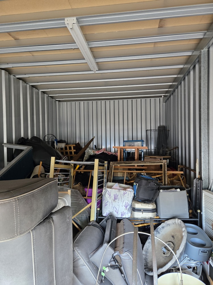 L. Gracie - Private Seller Self Storage Unit auction IB-7315