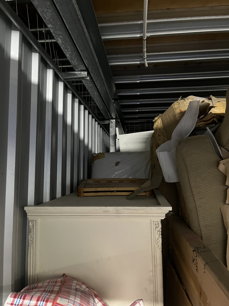 Palmers Self Storage Abandoned Storage Auctions auction IB-1668