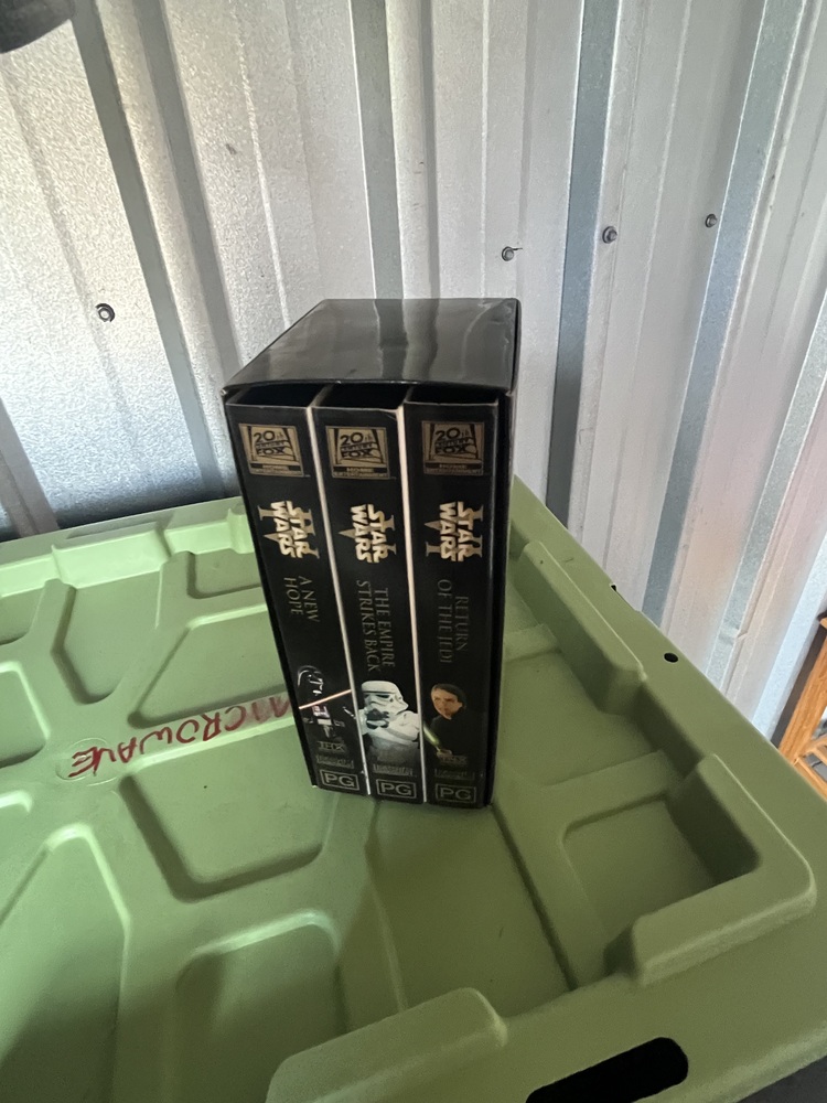 Storage King Ingleburn Abandoned Storage Auctions auction IB-2877