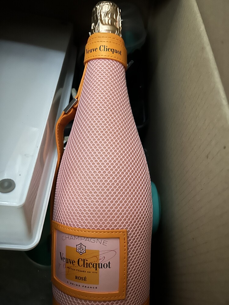 Rent a Space Miranda Bid on Self Storage Unit auction IB-4648