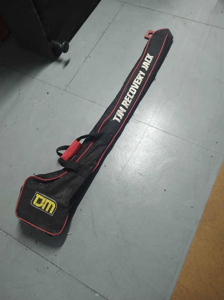 Kennards Self Storage Penrith Bid on Storage Unit auction IB-7461