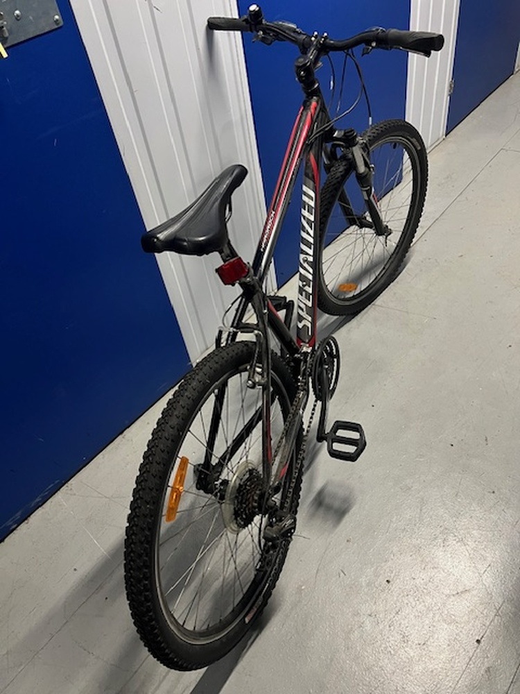 Rent a Space Burwood Self Storage auction IB-3686