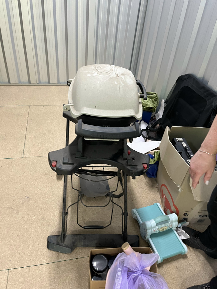 Wilson Storage Williamstown Bid on Storage auction IB-2916