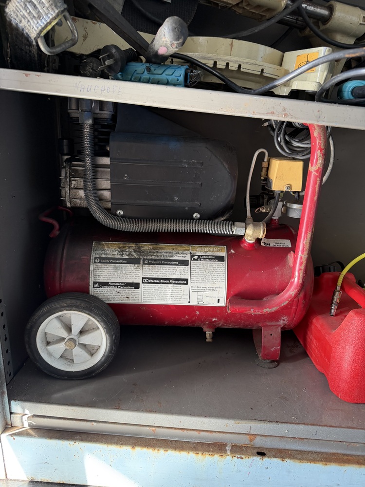 Storage Land Archerfield Abandoned Self Storage Auctions auction IB-1670