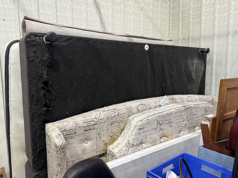 Storage King O`Sullivan Beach Bid on Storage auction IB-9523