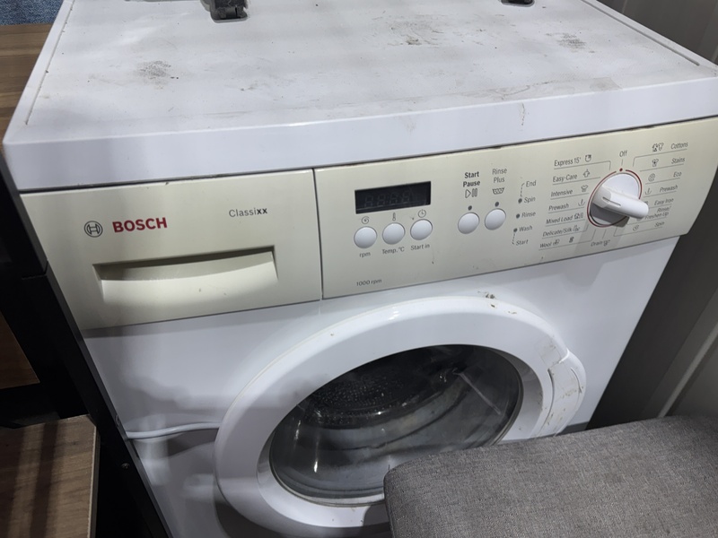 Storage King O`Sullivan Beach Abandoned Storage centre Auctions auction IB-9523