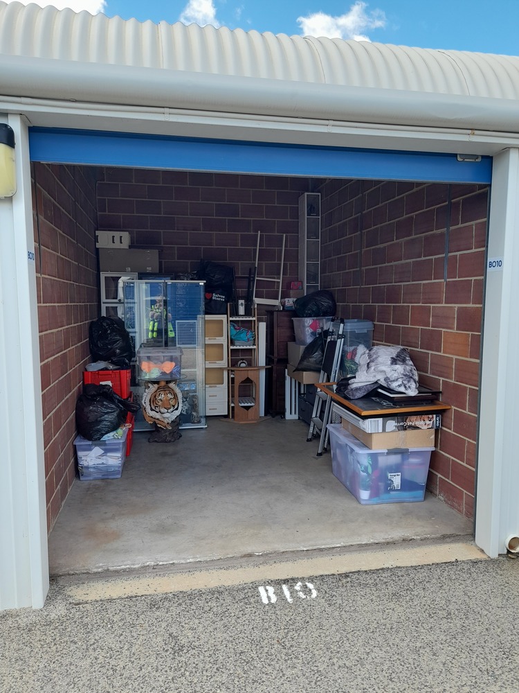 Storage King Maddington Storage auction IB-5072