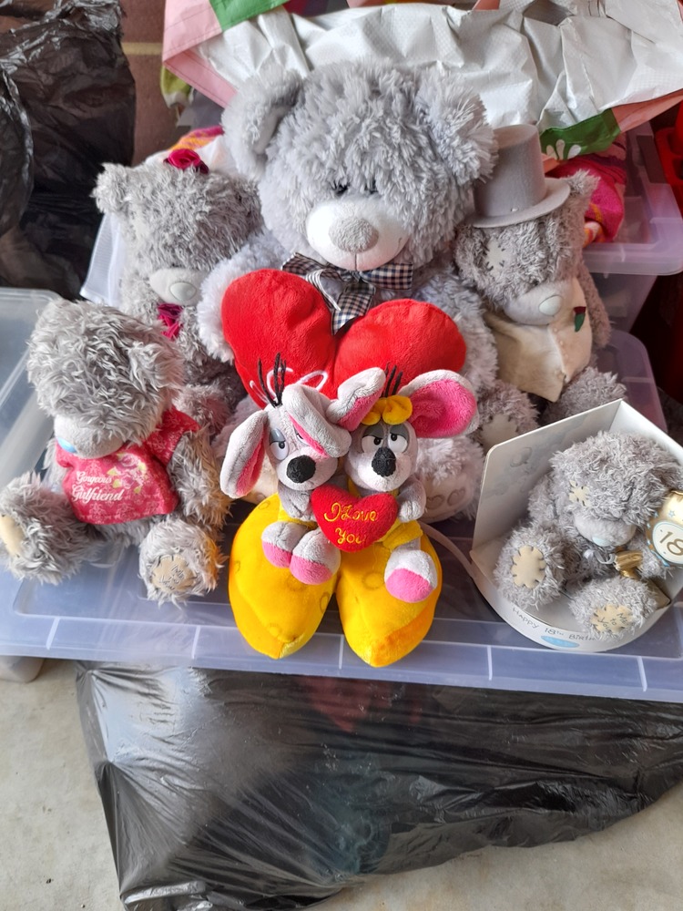 Storage King Maddington Bid on Storage Unit auction IB-5072