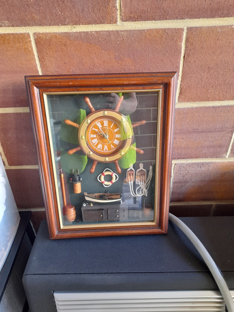 Storage King Maddington Abandoned Self Storage Auctions auction IB-5072