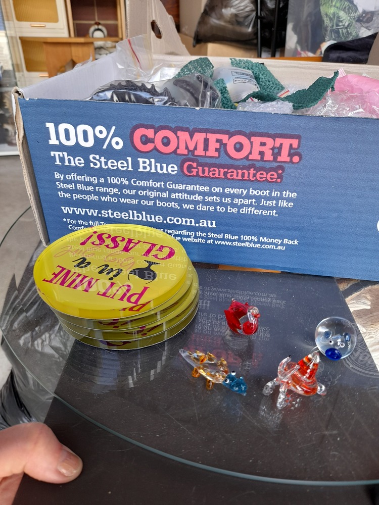 Storage King Maddington Abandoned Storage garage Auctions auction IB-5072