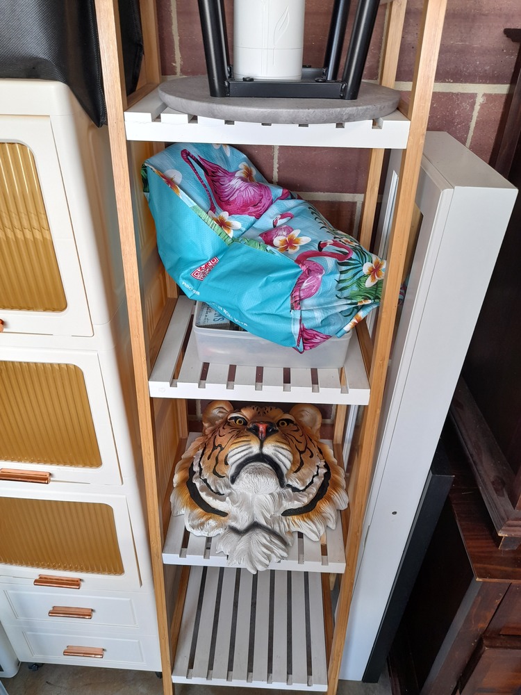 Storage King Maddington Storage Auctions auction IB-5072