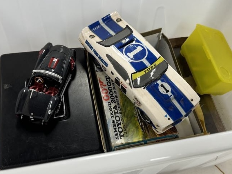 D. Koutts - Private Seller Storage auction IB-1653