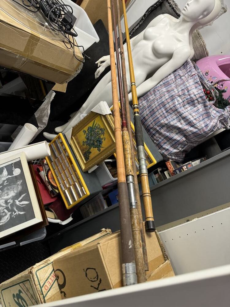 D. Koutts - Private Seller Bid on Storage Unit auction IB-1653