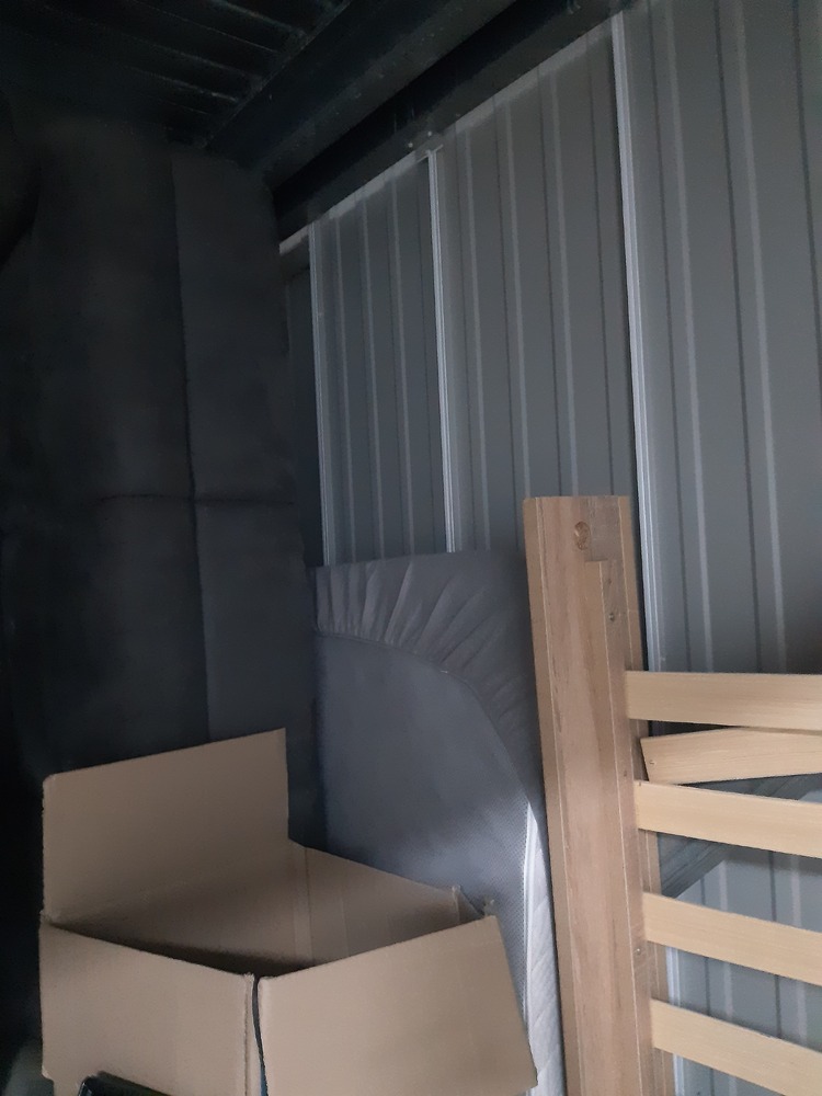 Storage King North Lakes Abandoned Storage Auctions auction IB-5674