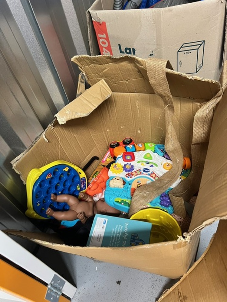 Rent a Space Marsden Park Abandoned Self Storage Auctions auction IB-9038