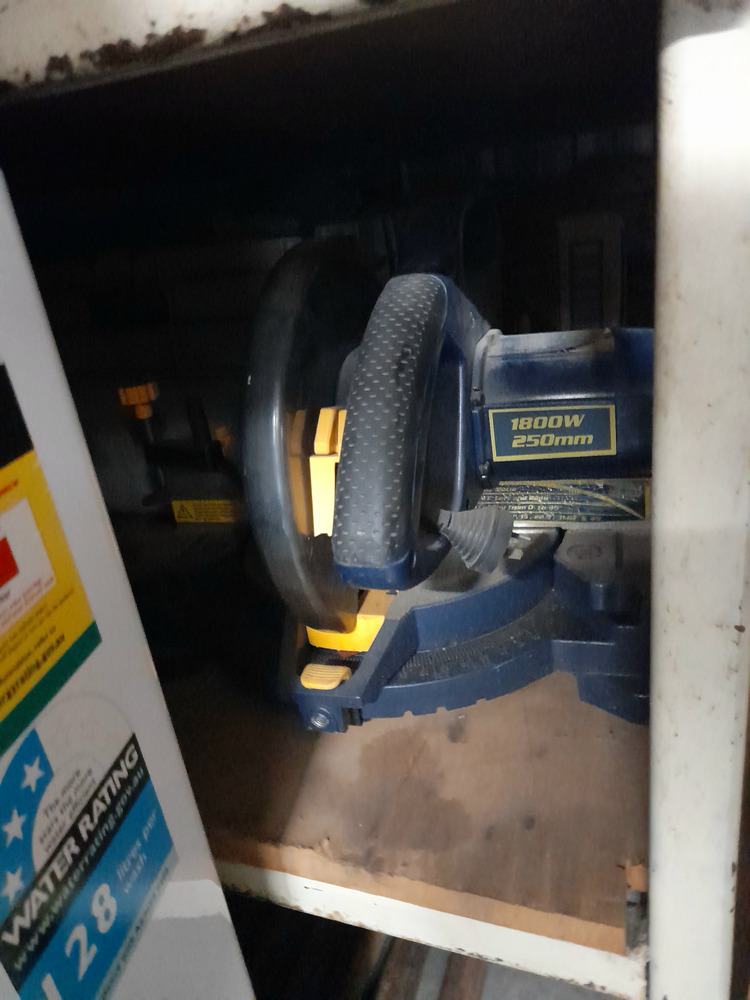 Storage King Belmont Abandoned Self Storage Auctions auction IB-8914