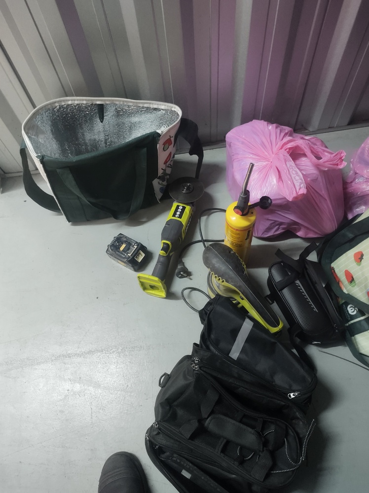 Kennards Self Storage Chermside Storage auction IB-6327