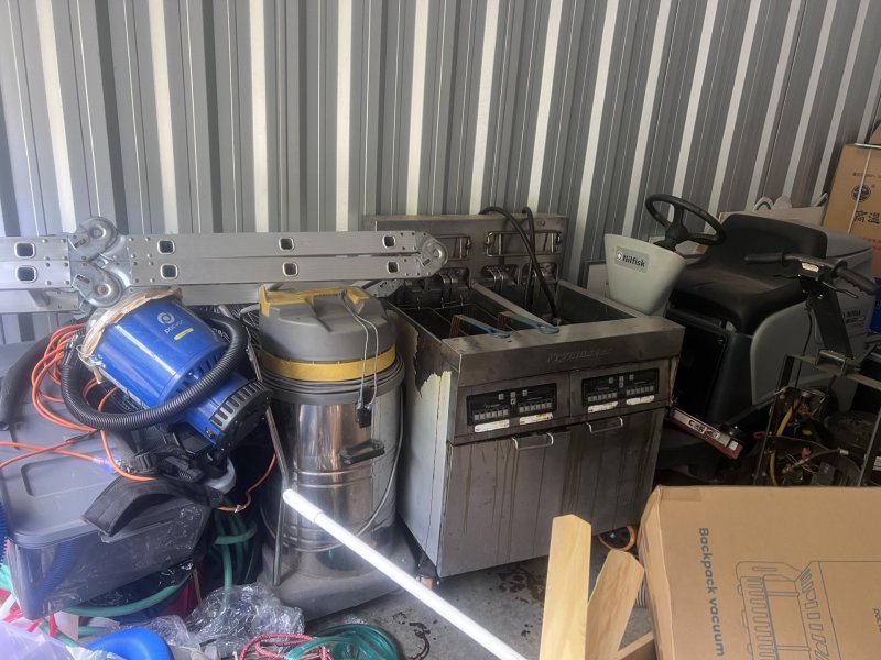 Fort Knox Self Storage Ringwood Bid on Storage auction IB-3377