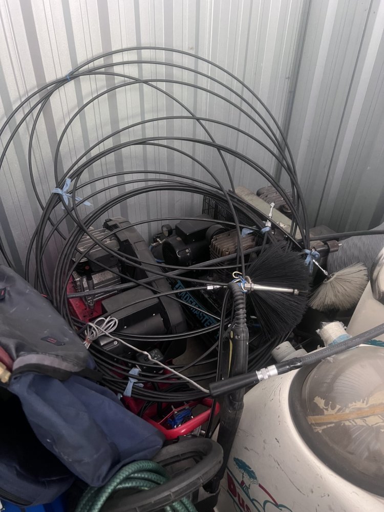 Fort Knox Self Storage Ringwood Abandoned Storage centre Auctions auction IB-3377