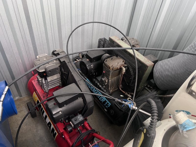 Fort Knox Self Storage Ringwood Abandoned Storage shed Auctions auction IB-3377