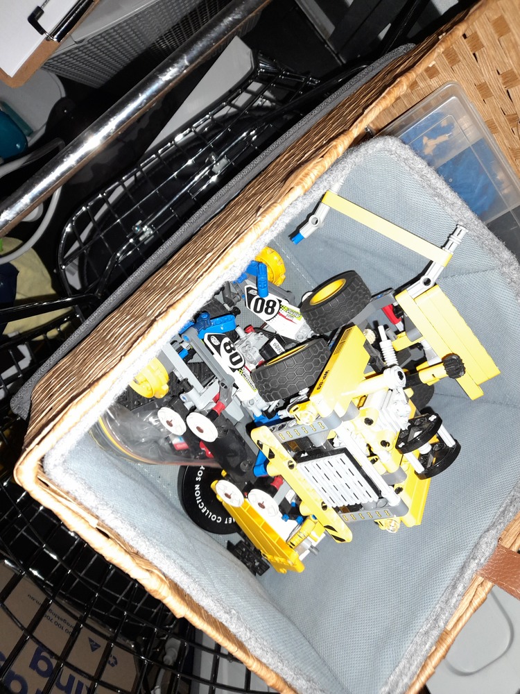 Storage King Mitchell Self Storage Unit auction IB-9757