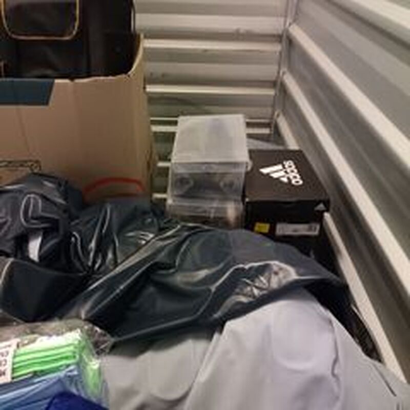 Storage King Mitchell Bid on Storage auction IB-9757