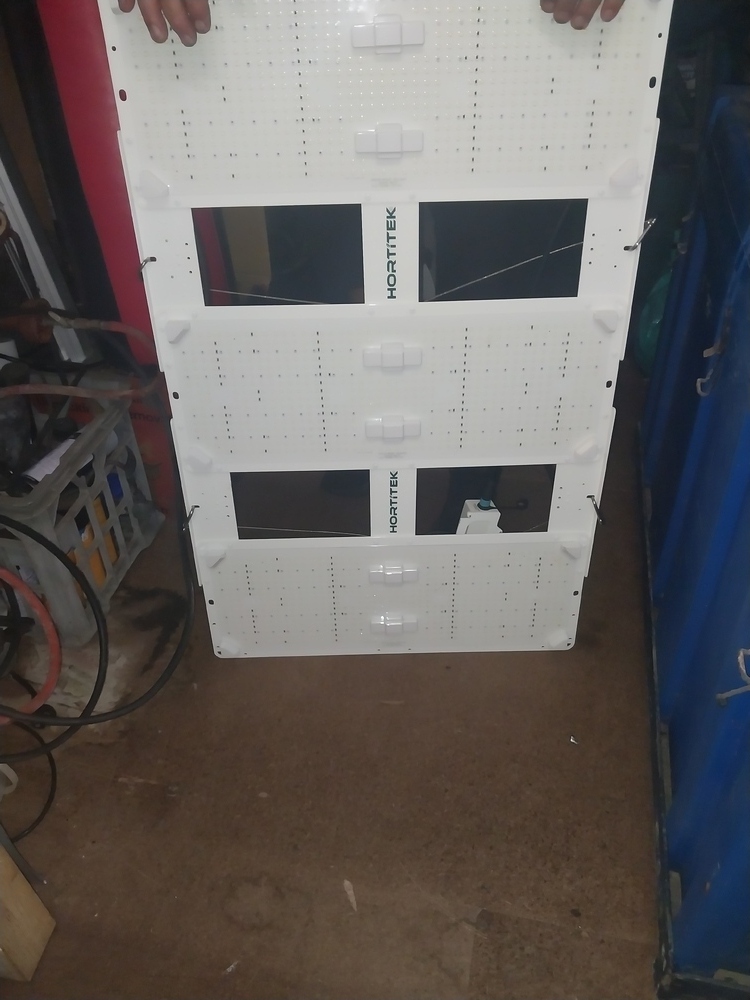 Storage King Cleveland Abandoned Storage Auctions auction IB-8416