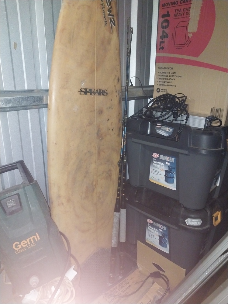 Storage King Cleveland Abandoned Storage Unit Auctions auction IB-8416