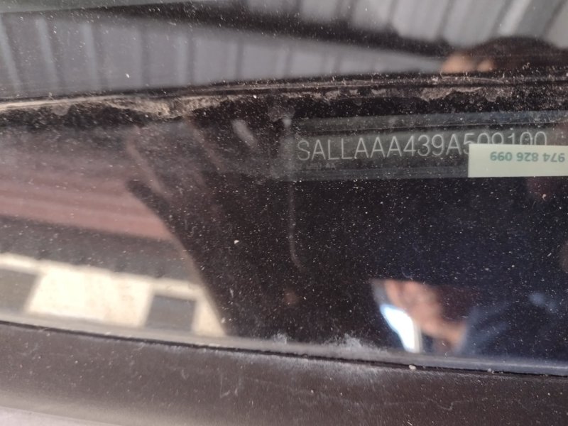 Kennards Self Storage Guildford Self Storage Facility Unit auction IB-7721