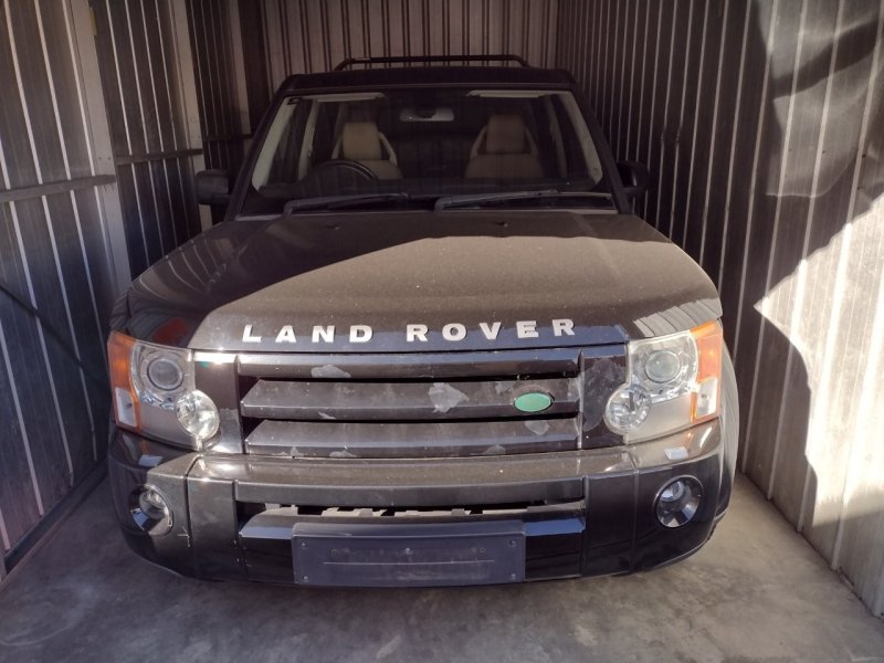 Kennards Self Storage Guildford Self Storage Unit auction IB-7721