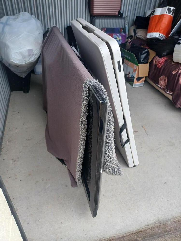 Loxon Storage Underwood Self Storage Unit auction IB-4647