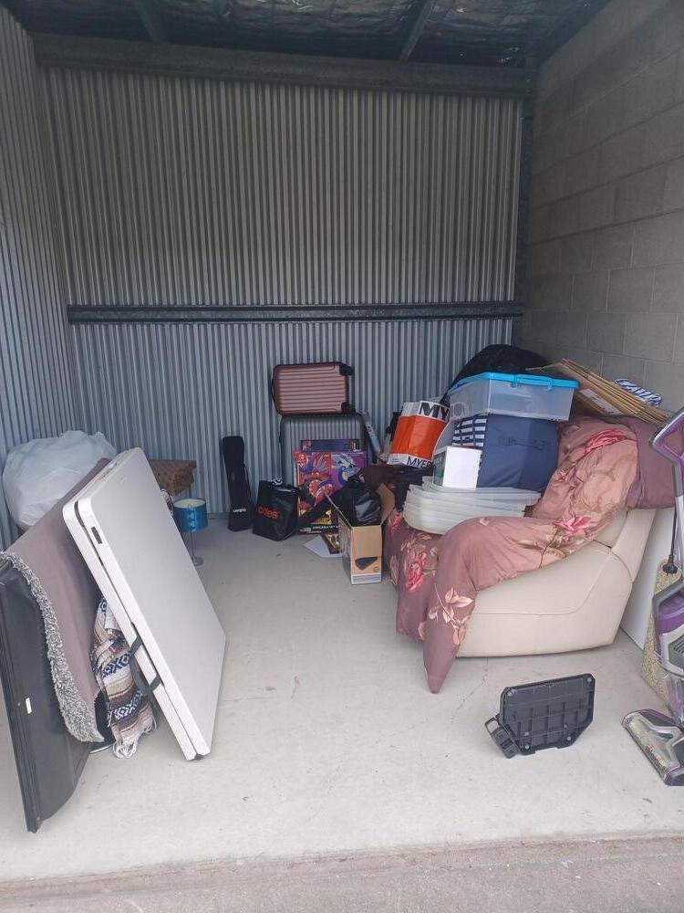 Loxon Storage Underwood Self Storage auction IB-4647