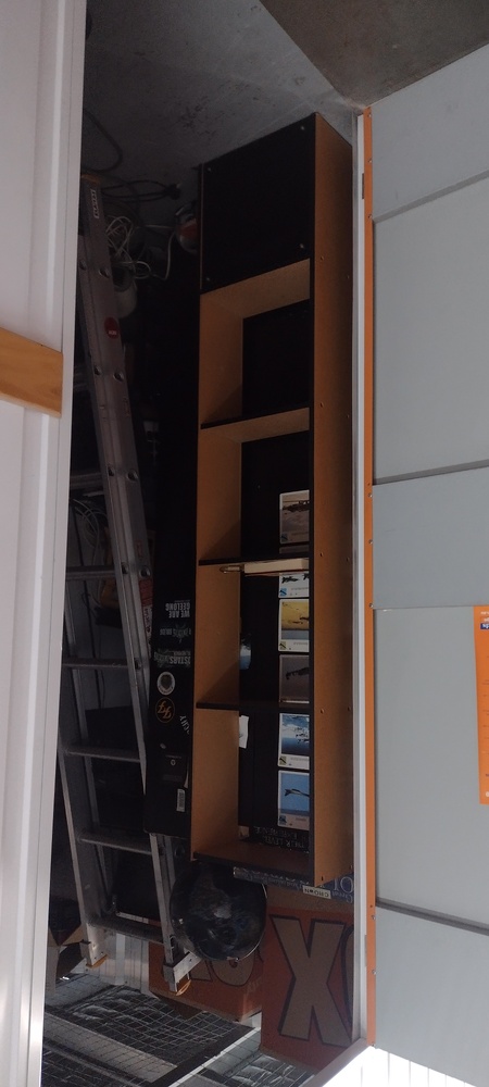 Kennards Self Storage Preston Storage auction IB-6025