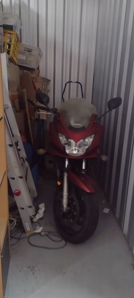 Kennards Self Storage Preston Storage Unit auction IB-6025