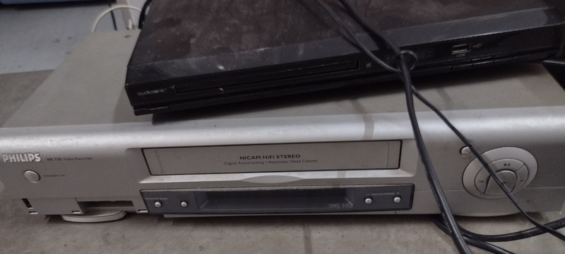 Kennards Self Storage Preston Abandoned Storage garage Auctions auction IB-6025