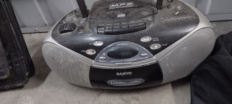 Kennards Self Storage Preston Abandoned Storage shed Auctions auction IB-6025