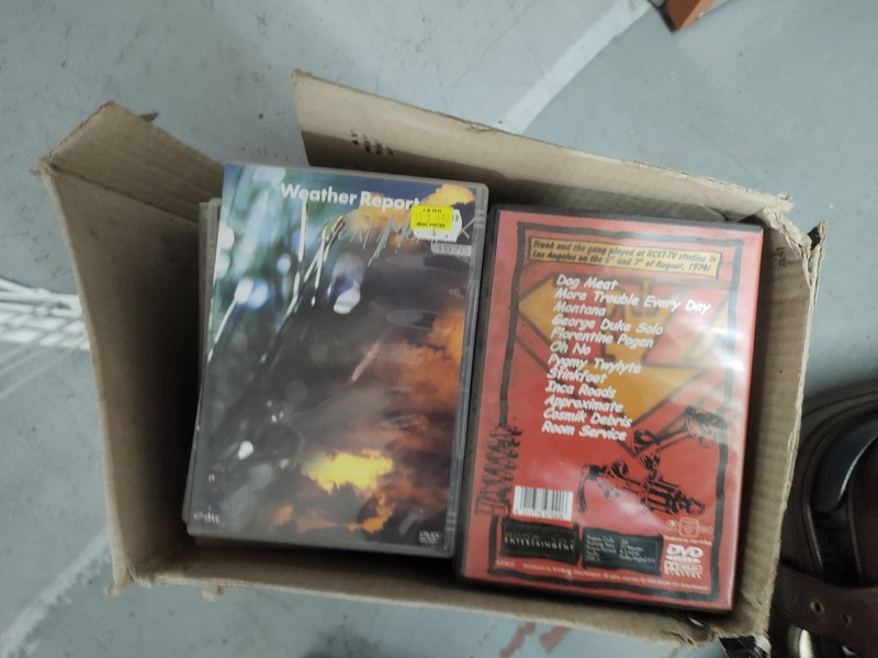 Kennards Self Storage Flemington Bid on Storage Unit auction IB-8290