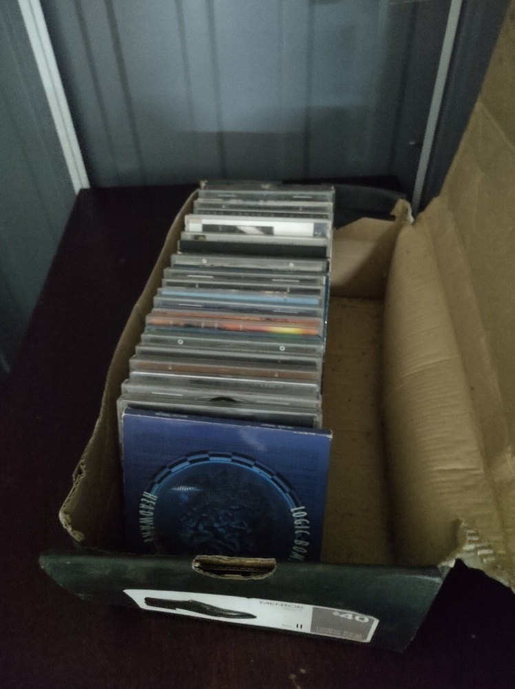 Kennards Self Storage Flemington Storage Auctions auction IB-8290