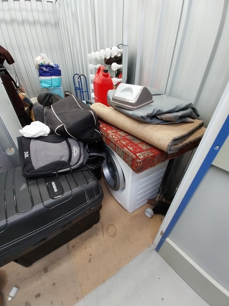 Storage King Dandenong South Storage Facility Unit auction IB-6303