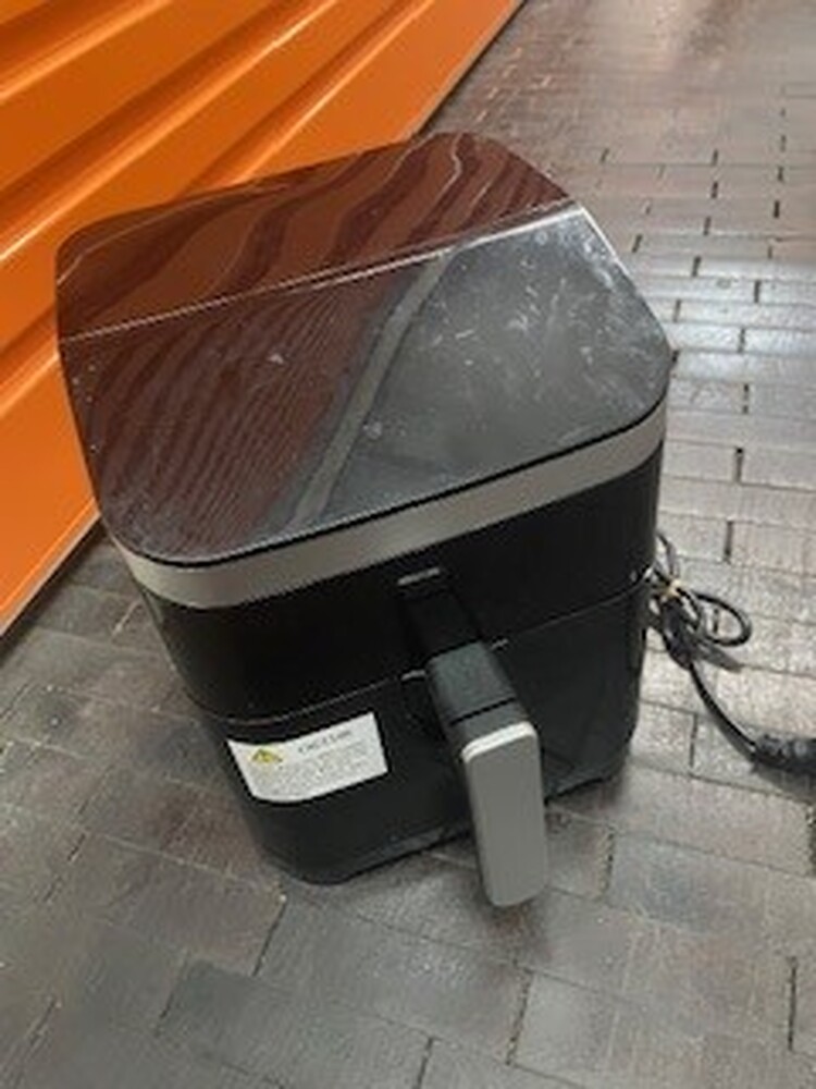 Kennards Self Storage Camperdown Abandoned Storage shed Auctions auction IB-7947