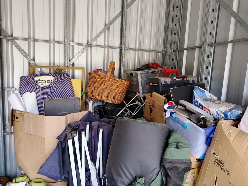 Penrith Lock Up Storage Units Abandoned Storage garage Auctions auction IB-5502